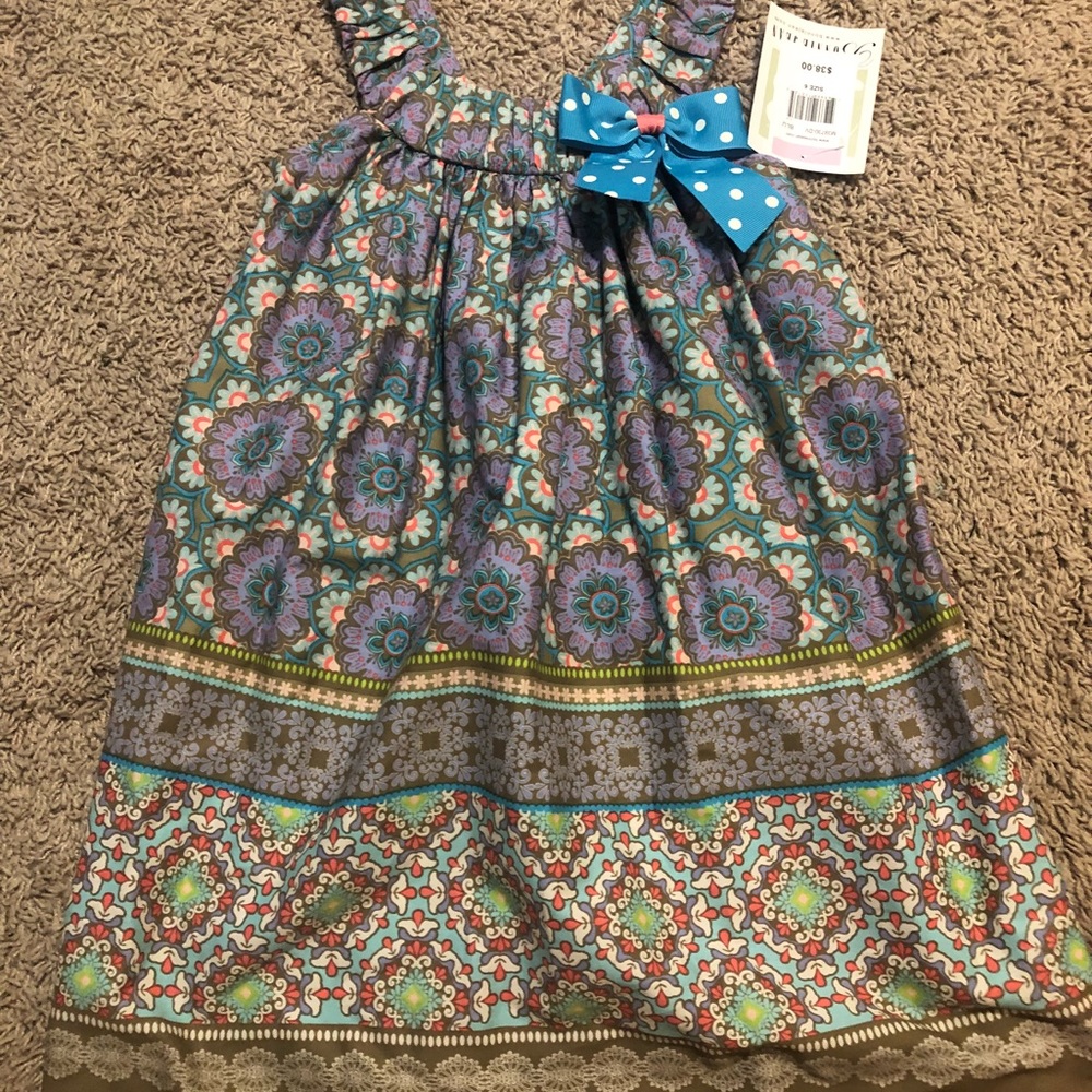 Size 6 NWT girls dress